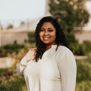 Meet your Posher, Onella